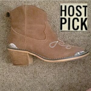 Vintage Spell Cactus Rose Boots - in Amazing Condition!! Like New!
